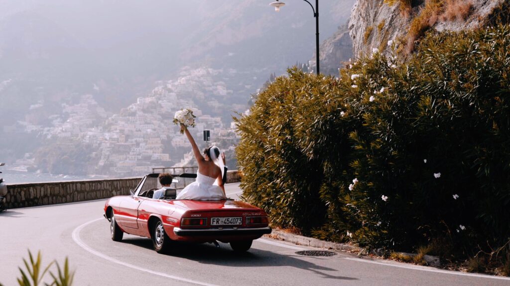 Positano wedding videographer - Vintage car
